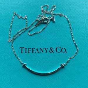 Tiffany & Co Smile Necklace. 925 silver.